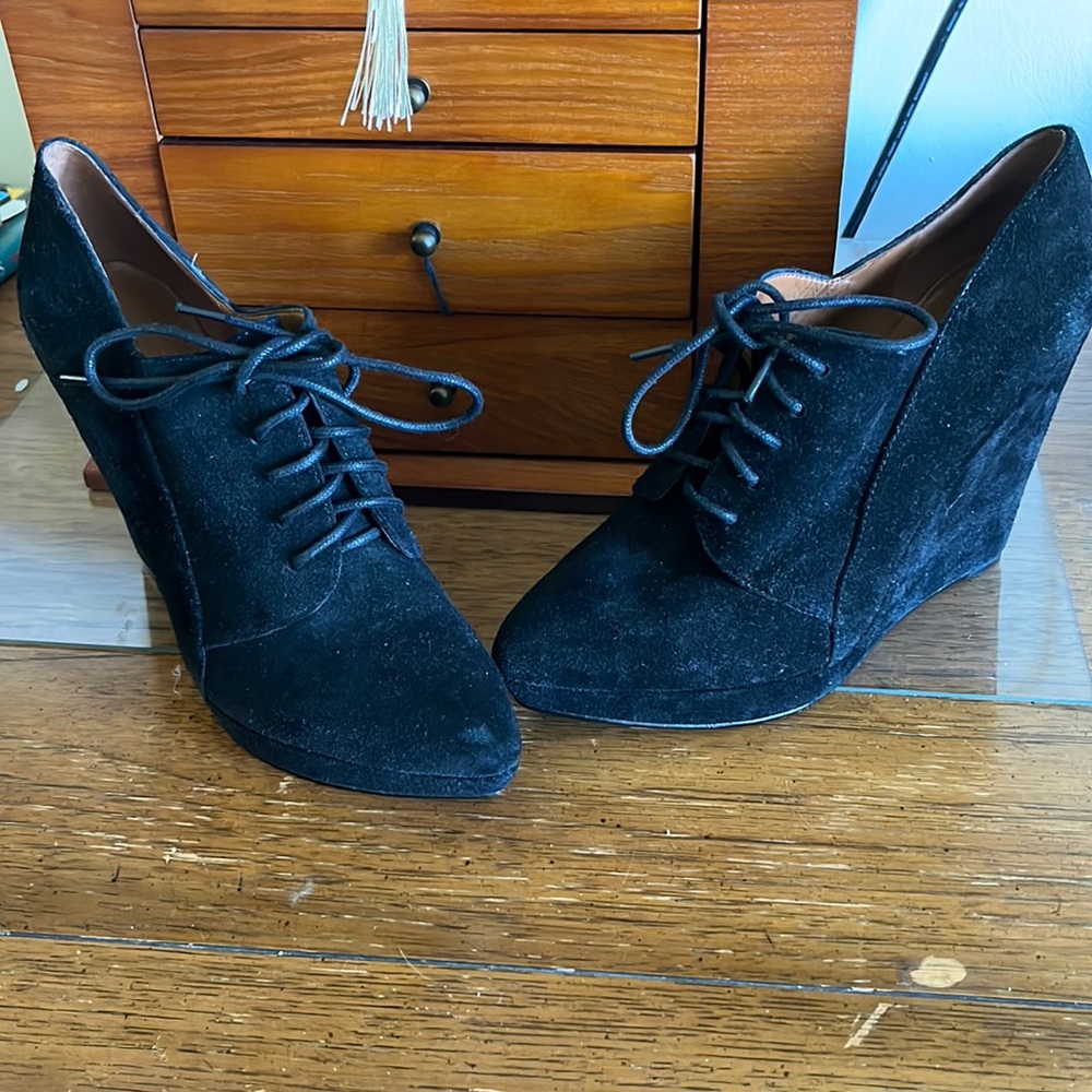 Platform shoes